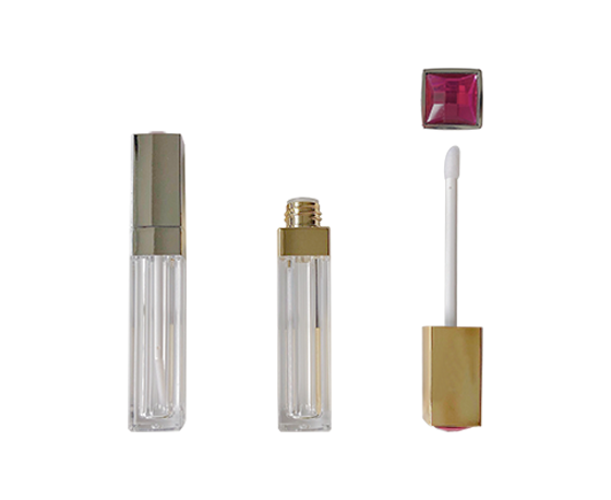 LIP GLOSS<br>MASCARA<br>EYE LINER<br>ROLLER/CH-G520